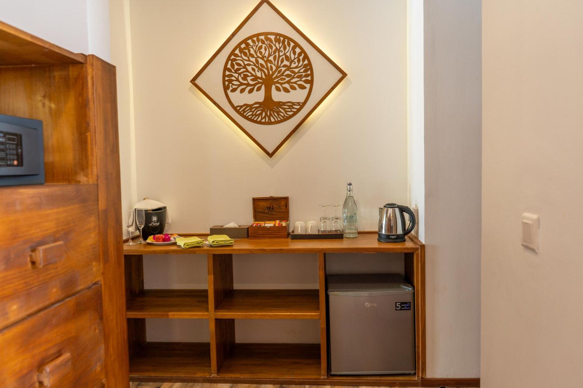 Meedhoo  Kudafushi Resort & Spa מראה חיצוני תמונה