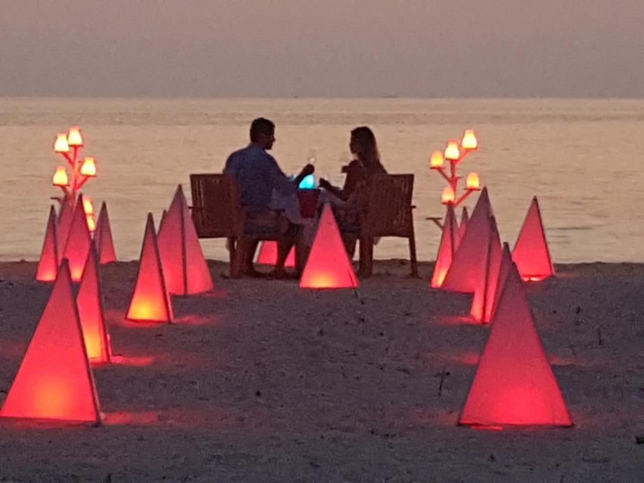 Meedhoo  Kudafushi Resort & Spa מראה חיצוני תמונה